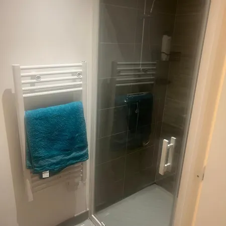 Apartament Home2 Pantin