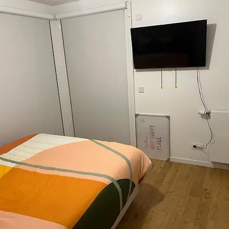 Home2 Apartament Pantin